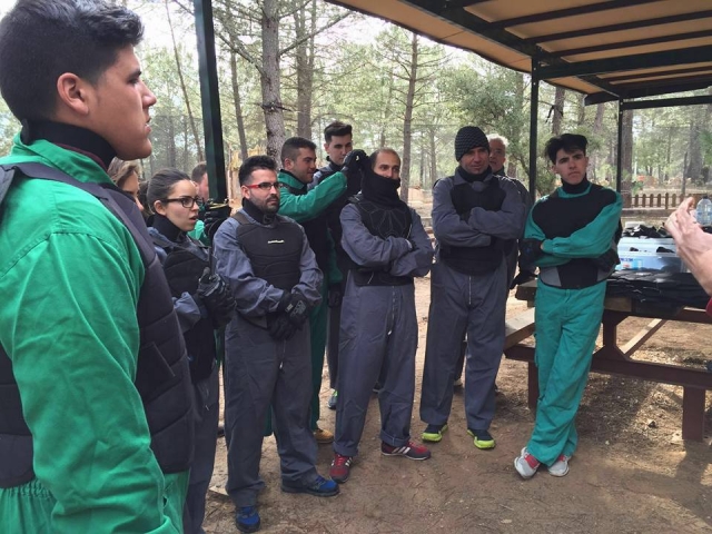  Receiving instructions from the game 